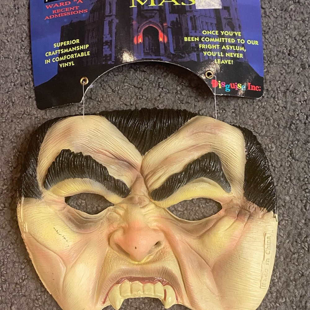Disguise Inc Fright Asylum Vampire Chinless Mask Vinyl 1998 New Halloween
